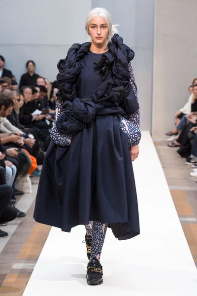 Look 14